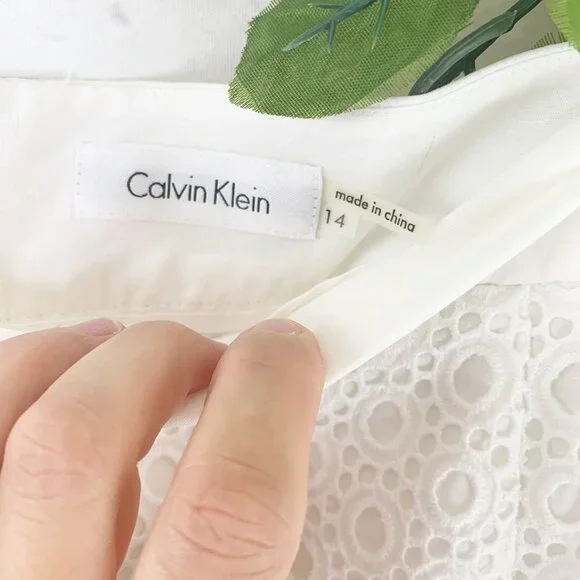 CALVIN KLEIN WHITE EYELET SLEEVELESS TOP AND SKIRT SET - XL / 14 - Picture 12 of 12
